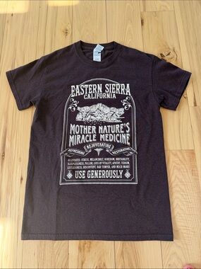 Eastern Sierra California Graphic Tee with White Print